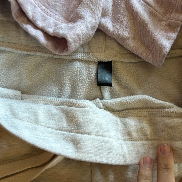 32 Degrees Women's Lounge Shorts - Pink and Cream - Picture 2 of 4